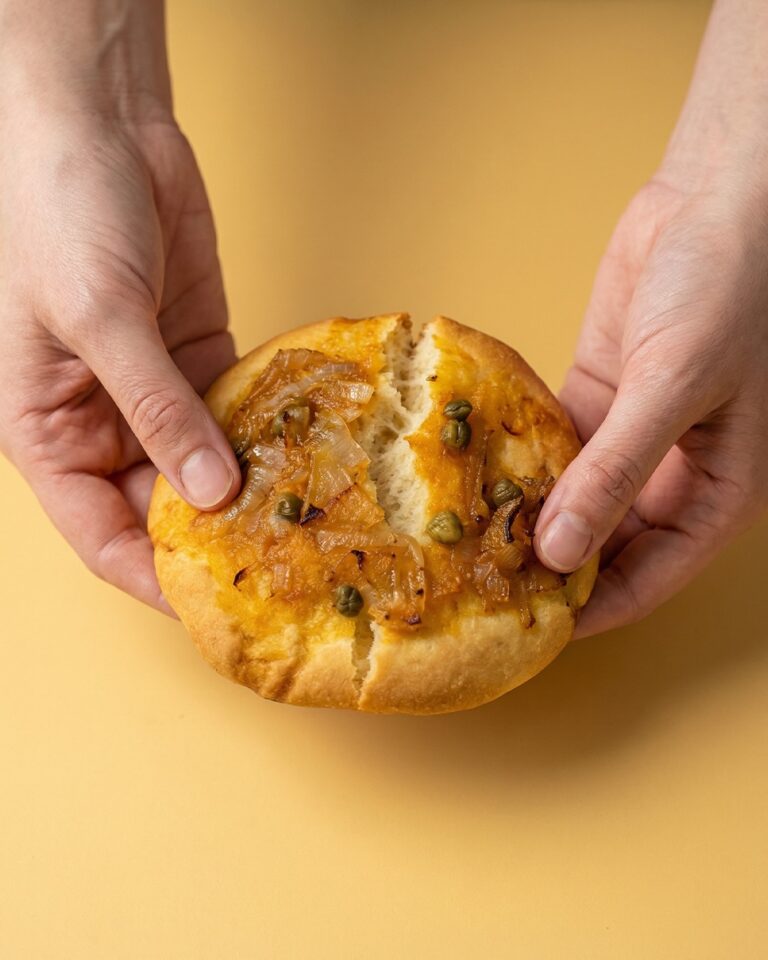 Instagram post from calacreative.es. This post is in position 4.